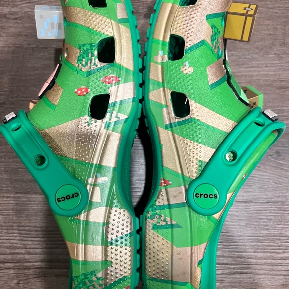 Minecraft Crocs - Picture 5 of 8